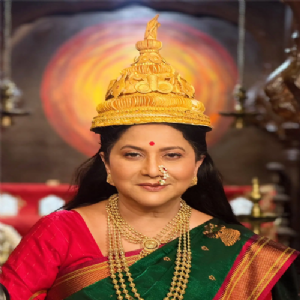 स्वामी समर्थांच्या अर्धनारीश्वर रूपात निवेदिता सराफ