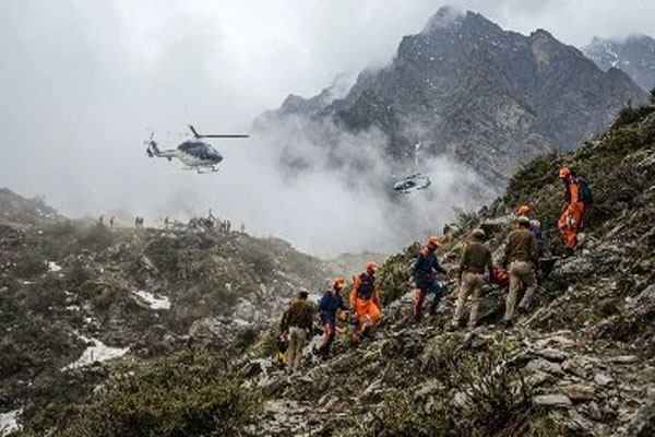 Helicopter crashes near Joshimath