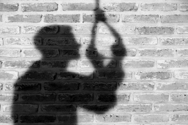 Nagpur 21-Year-Old Dies by Suicide After Alleged Threats Over Love Marriage, Six Booked Nagpur 21-Year-Old Dies by Suicide After Alleged Threats Over Love Marriage, Six Booked