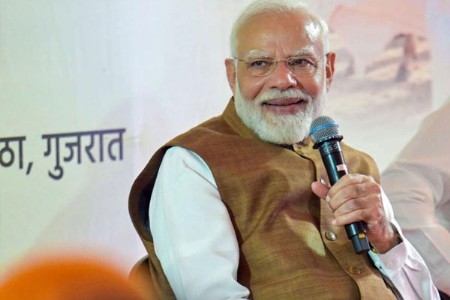 १६ डबे, ८२३ प्रवासी अन् १८० चा वेग; वंदे भारत स्लीपर सज्ज!