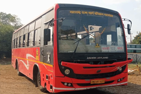 एसटी बसच्या धडकेत दोन ठार