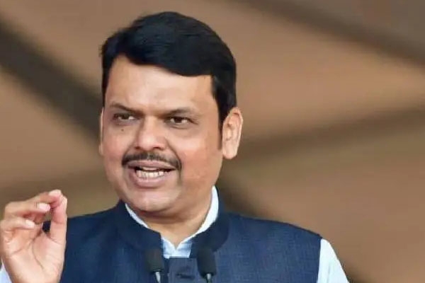maharashtra schools cm devendra fadnavis considers extending mid day meal scheme up to class 10