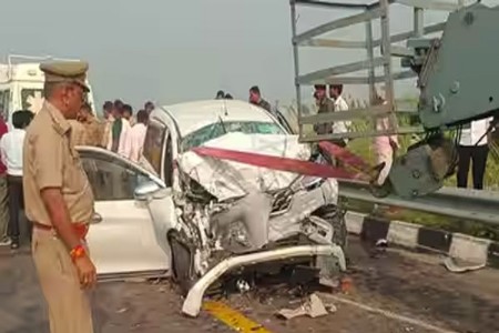 डुलकी लागली अन् ट्रकला धडकून ३ टेनिसपटू झाले ठार