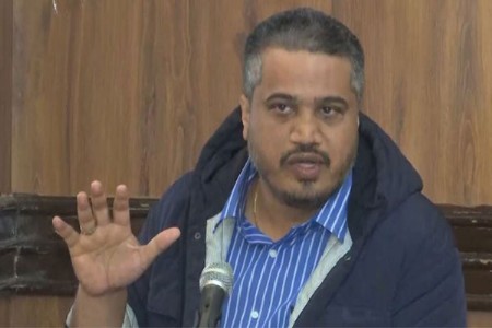 पुन्हा प्रेस कॉन्फरन्स घेऊन गंभीर आरोप 'राजकारणात खळबळ'