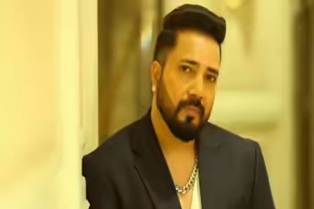 आमचा जाहीर पाठिंबा...मिका सिंगकडून ११ लाखांची मदत