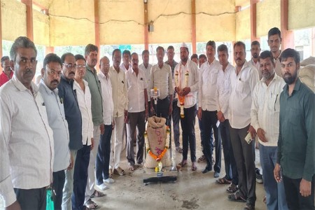 हरभर्‍याला मुहूर्ताला ५२५१ रुपयांचा भाव!