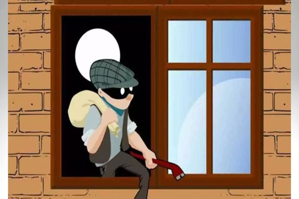 Neera, Purandar, house burglary