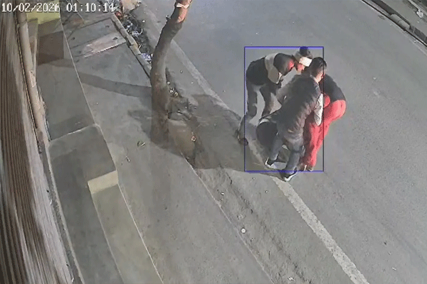 VIDEO: दिल्ली हादरली! ‘गला घोटू गँग’चा थरार; तरुणाची हत्या करून लूट