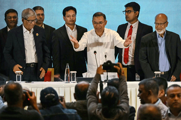 बांगलादेशच्या नवीन सरकारमध्ये हिंदू आणि बौद्ध मंत्र्यांचा समावेश!