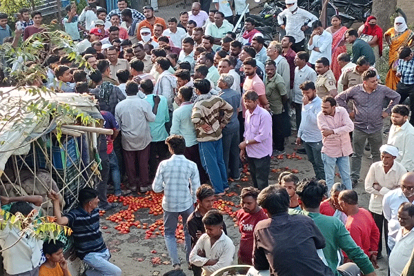 weekly-market-in-selu