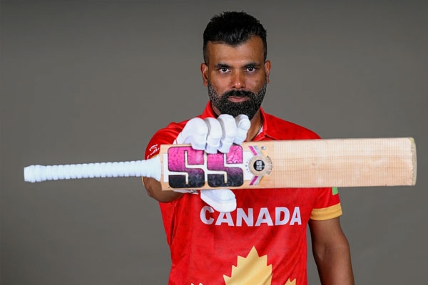 Batsman Navneet Dhaliwal retires