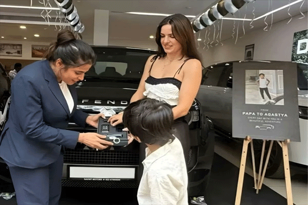 hardik-pandya-gift-to-his-son