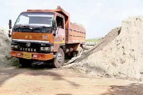 Nanded illegal sand mining,