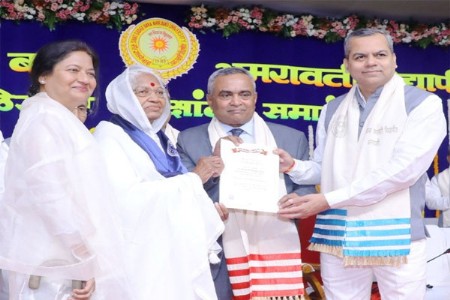 डॉ. कमलताई गवई डिलीटने सन्मानित