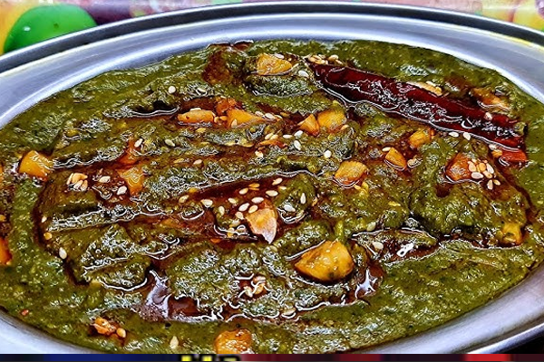 पालक करी 