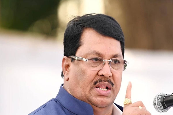 Vijay Wadettiwar statement, Maharashtra farmer suicides