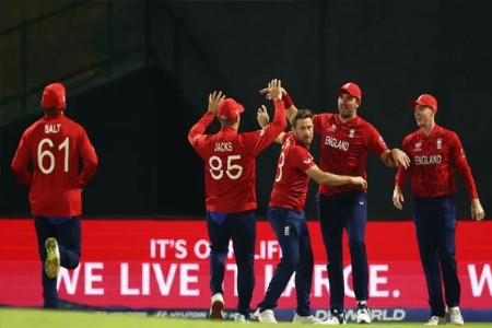 ब्रूकचा विक्रम, इंग्लंड अव्वल; भारतासह अनेक संघांचे भविष्य अधांतरी