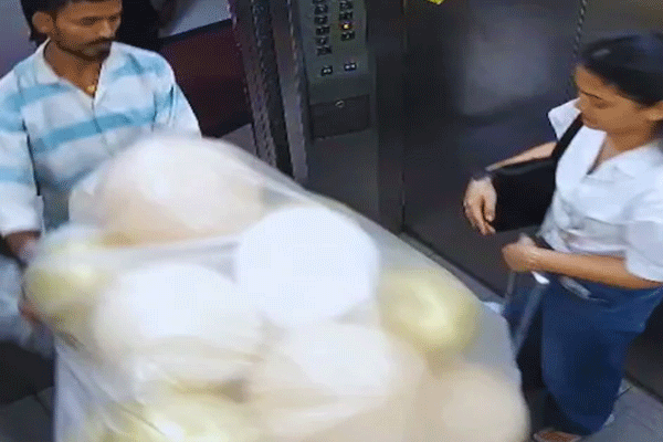 वाढदिवसाच्या फुग्यांमुळे लिफ्टमध्ये स्फोट; धक्कादायक CCTV व्हिडिओ समोर