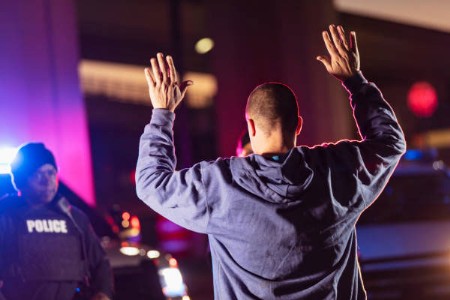 'या' अभिनेत्याला सरेंडरचे आदेश दोन दिवसांची मुदत