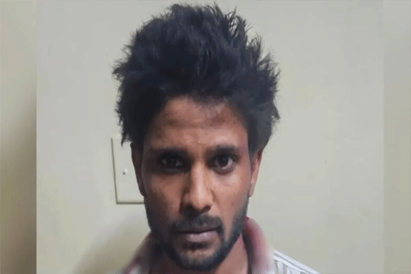 'उलटा चोर कोतवाल को डांटे'...चोरी, चोराला मारहाण आणि चोरानेचं केली FIR