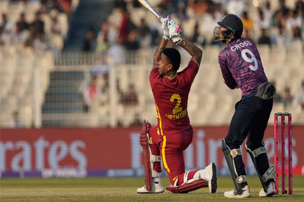 टी-२० विश्वचषकाला सुरुवात होताच ख्रिस गेलचा मोडला १७ वर्षांचा जुना विक्रम