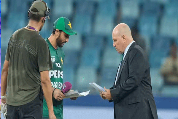 'पाकिस्तानने उपकार विसरू नये'; टी-२० वर्ल्ड कप वादात यूएईची उडी, पीसीबीला फटकारले