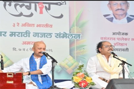 गझलेची समीक्षा हवी तेवढी झालीच नाही