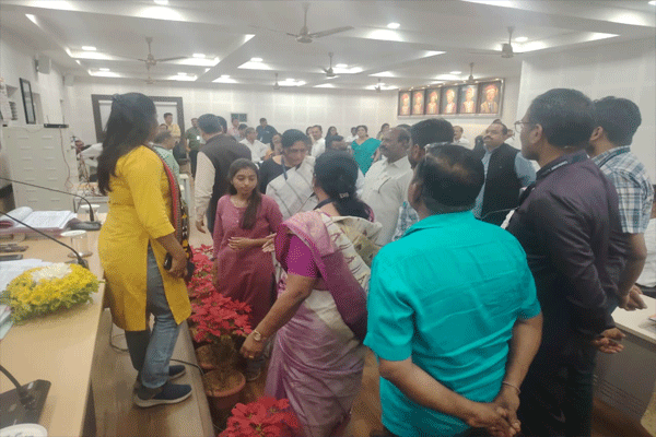 अमरावती विद्यापीठ अधिसभेचा अभाविपने घेतला ताबा