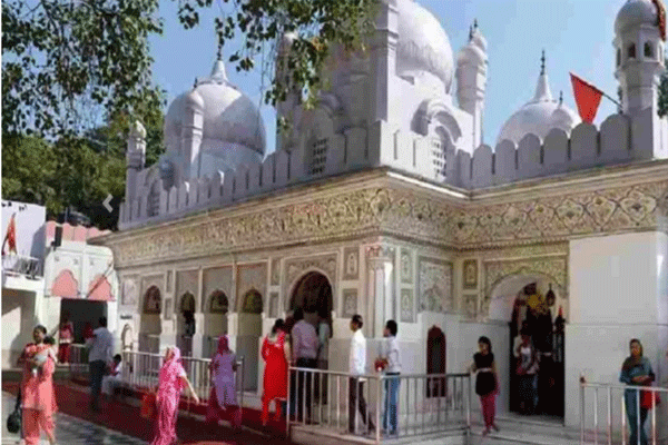 TEMPLE BHANDARA CLOSED