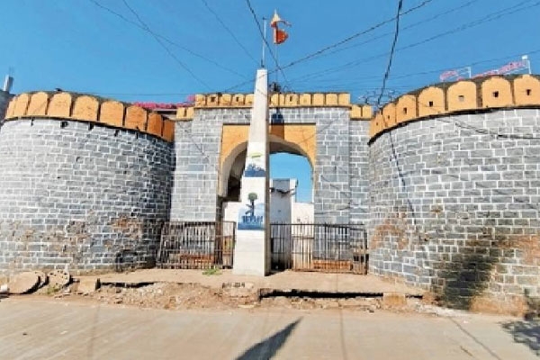 Malivada Fort controversy