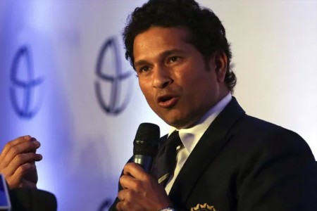 सचिनला बीसीसीआयने संघातून काढण्याचा केला होता विचार