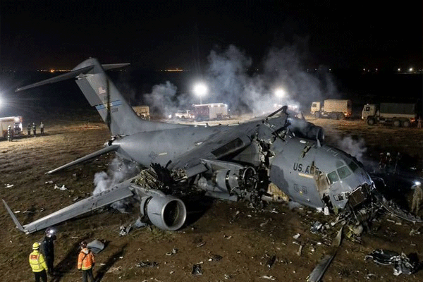 us-plane-crashes-during-war us-plane-crashes-during-war