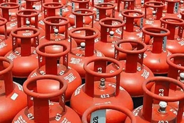 commercial gas cylinders resumed