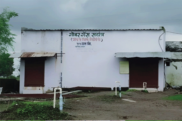 गॅस टंचाईच्या काळातही लहानुजी आश्रमात अखंड अन्नसेवा