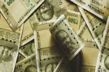 तब्बल ३७ कोटींची फसवणूक 'या' नेत्याचे नाव समोर