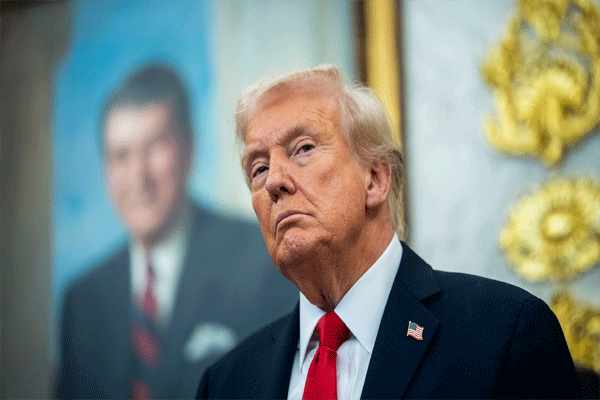 ट्रंप यांनी जगाकडून मदत मागितली, पण स्वतःची जहाजे मलेशियाला पाठवली