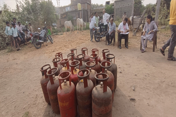 सिनेटाईल पाठलाग करून १९ सिलेंडर जप्त