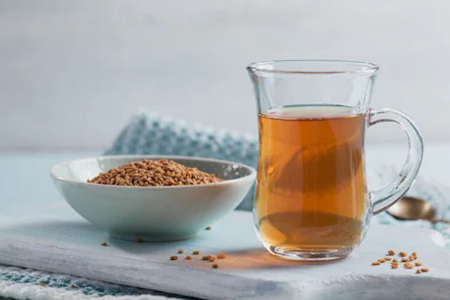 रोज सकाळी रिकाम्या प्या मेथीचे पाणी पिण्याचे फायदे