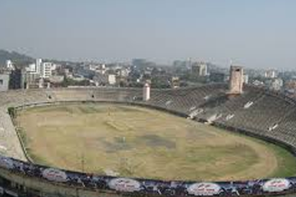 yashwant stadium for pay and park