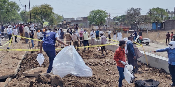मुरुमाच्या ढिगार्‍यात आढळलेल्या मृतदेहाचे ओळख पटली
