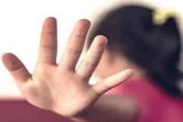 molesting minor girl