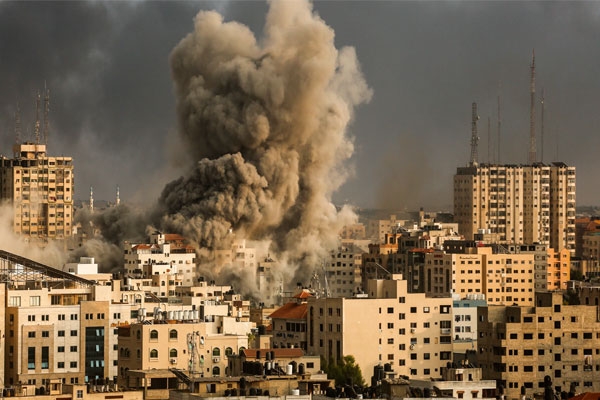 Kolhapur citizens stranded Dubai, Israel war