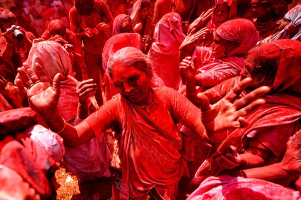 vidhwa holi