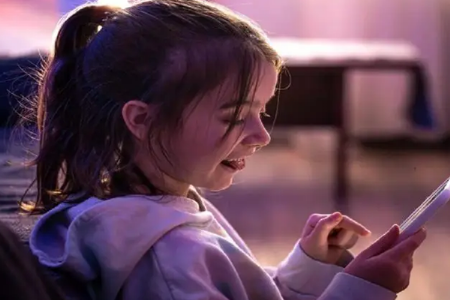 मुलांचे लक्ष केंद्रित करण्यासाठी या ३ सोप्या मार्गांचा वापर करा