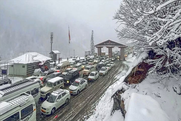 snowfall in kullu