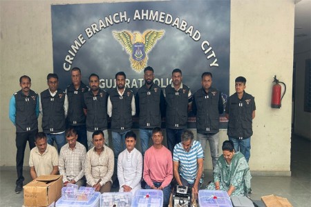 बनावट नोटा बनवण्यासाठी चीनहून मागवले कागद