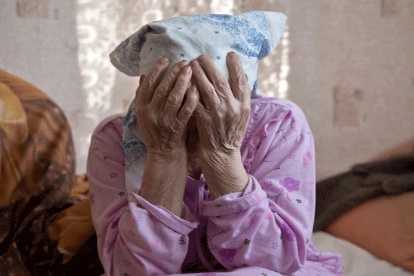 inhuman-torture-of-an-elderly-woman