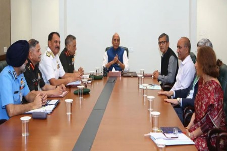 मध्यपूर्वेतील तणावाच्या पार्श्वभूमीवर उच्चस्तरीय बैठक