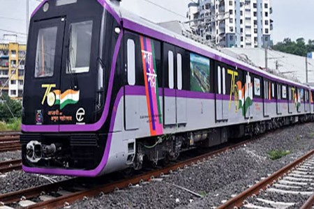 पुण्यात मेट्रो बोगद्याला छिद्र... निष्काळजीपणा उघड