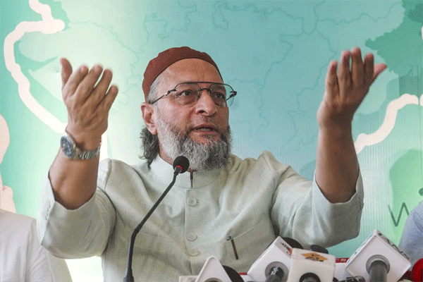 taukeer-nizami-suspended